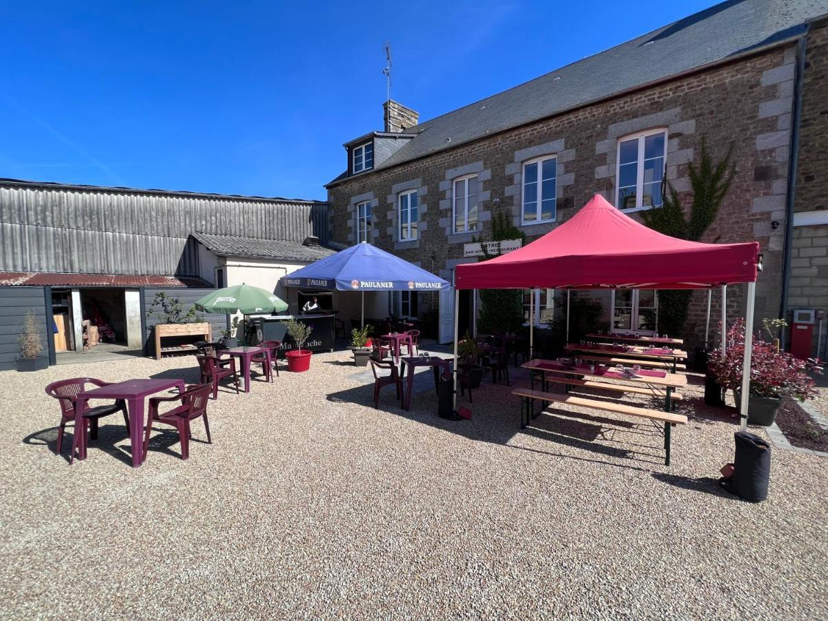 Au Pere Tranquille Hotel Tinchebray-Bocage Exterior photo
